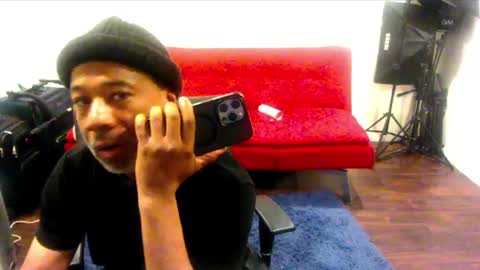 Snapshot of adick_ting chatting on March 11, 6:21 am adick_ting online show from March 11, 6:21 am