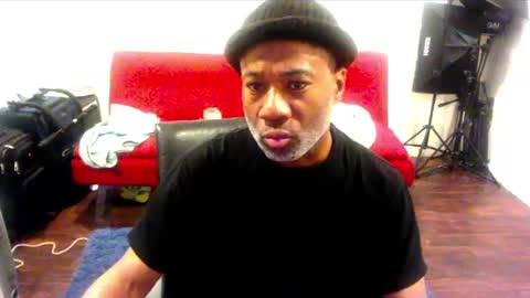 Snapshot of adick_ting chatting on March 11, 9:34 am adick_ting online show from March 11, 9:34 am