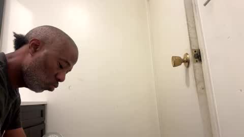 Snapshot of adick_ting chatting on November 28, 6:54 pm adick_ting online show from November 28, 6:54 pm