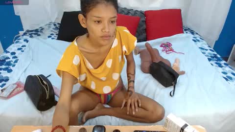 adisson_petite1 online show from December 1, 5:40 pm