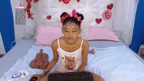 adisson_petite1 online show from February 17, 5:41 pm