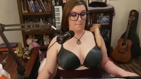 adobe_angel304 online show from December 19, 4:45 am