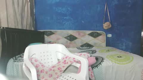 Snapshot of adonis5_ chatting on February 11, 10:48 pm Adonis online show from February 11, 10:48 pm