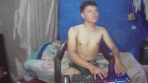 Snapshot of adonis5_ chatting on March 17, 8:12 pm Adonis online show from March 17, 8:12 pm