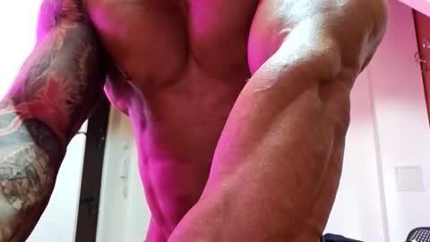 Adonis online show from April 5, 4:48 pm