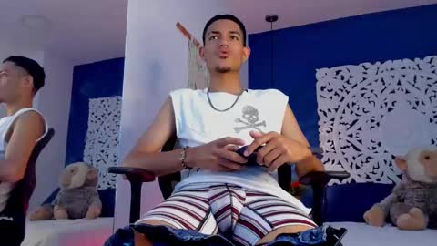 Snapshot of adonis_wb chatting on September 15, 10:43 pm adonis_wb online show from September 15, 10:43 pm