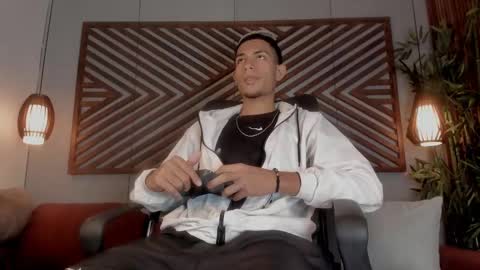 Snapshot of adonis_wb chatting on September 16, 8:21 pm adonis_wb online show from September 16, 8:21 pm