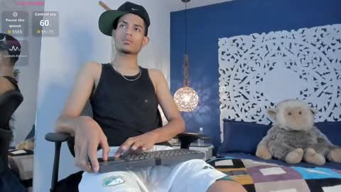 Snapshot of adonis_wb chatting on September 19, 9:43 am adonis_wb online show from September 19, 9:43 am