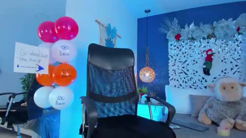 Snapshot of adonis_wb chatting on November 28, 10:01 pm adonis_wb online show from November 28, 10:01 pm