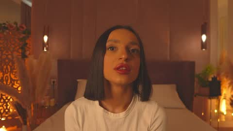 adoracortes online show from April 24, 5:21 am