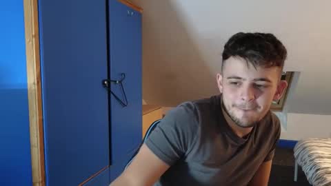 Snapshot of adr_twink chatting on October 16, 1:28 am ADR Twink online show from October 16, 1:28 am