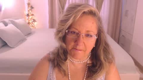 Cryna online show from October 18, 10:05 am