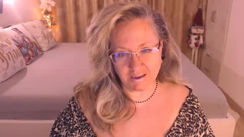 Cryna online show from December 21, 11:06 am