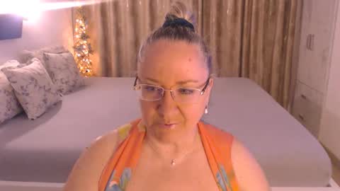 Cryna online show from April 15, 4:47 pm