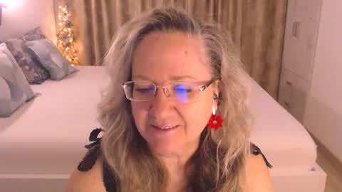 Cryna online show from April 21, 2:51 am