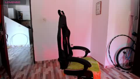 Adrena10 online show from April 14, 3:51 pm