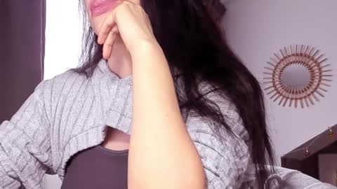 Victoria online show from December 11, 1:28 pm