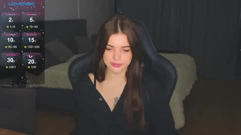 Snapshot of adri_dream chatting on November 21, 2:10 am Adriana online show from November 21, 2:10 am