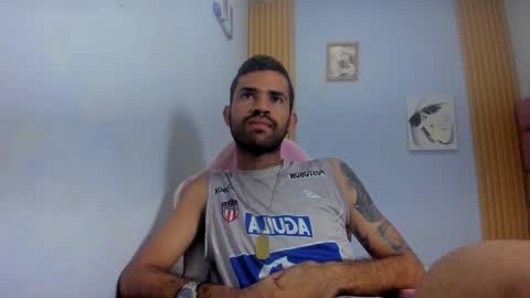 adri_sexboy229 online show from October 23, 7:51 am