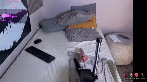 adri online show from March 30, 4:24 am