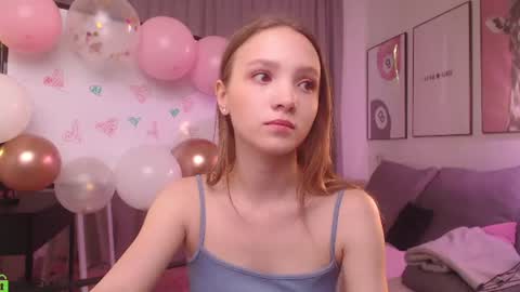 Snapshot of adria_arjona chatting on July 5, 1:23 am Eva online show from July 5, 1:23 am