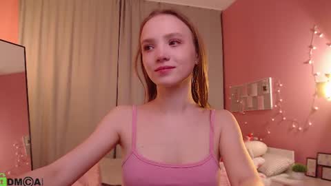 Snapshot of adria_arjona chatting on July 10, 1:10 am Eva online show from July 10, 1:10 am