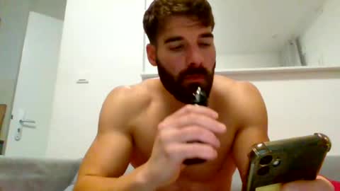 Snapshot of adrian1991_1991 chatting on October 28, 9:28 pm adrian1991_1991 online show from October 28, 9:28 pm