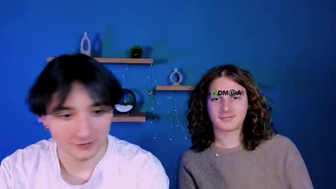 Snapshot of adrian_hart chatting on December 14, 10:20 am adrian_hart online show from December 14, 10:20 am