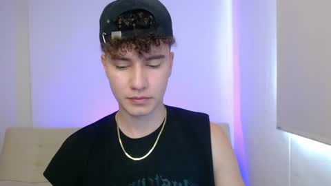 Snapshot of adrian_morelli chatting on July 17, 8:03 pm adrian morelli online show from July 17, 8:03 pm