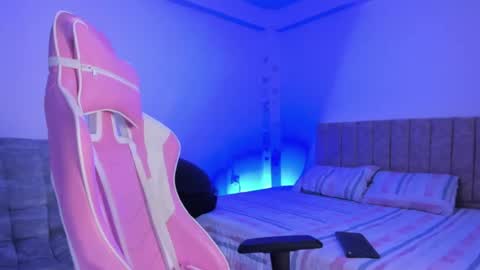 ADRIAN online show from April 21, 6:55 pm