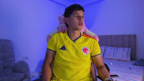 ADRIAN online show from April 22, 7:04 pm