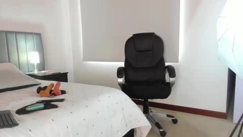 Snapshot of adriana71 chatting on November 23, 7:02 pm Adriana online show from November 23, 7:02 pm