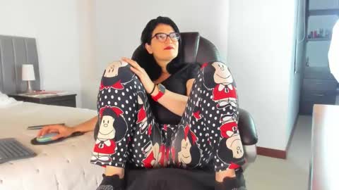 Snapshot of adriana71 chatting on December 3, 3:14 am Adriana online show from December 3, 3:14 am