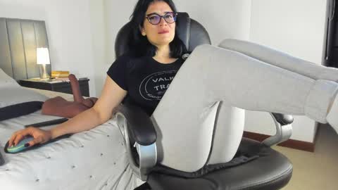 Adriana online show from April 11, 2:27 am