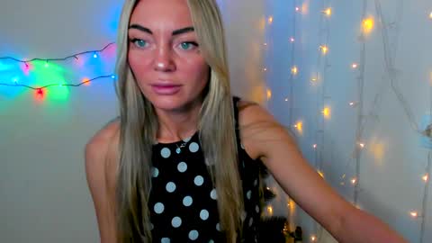 Adriana online show from December 21, 9:55 am