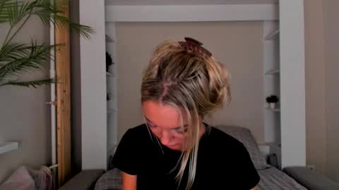 Adriana online show from January 17, 4:47 pm