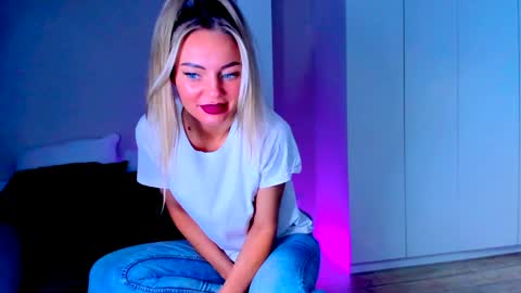 Adriana online show from February 2, 12:35 pm