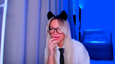 Adriana online show from February 10, 9:36 pm