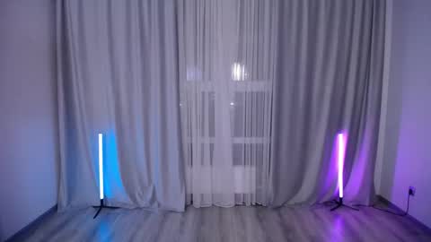 Adriana online show from December 1, 3:28 pm