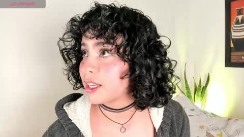 adrianny online show from April 19, 6:46 am