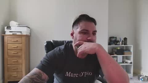 Snapshot of adriano8643 chatting on September 18, 10:28 am AdrianoMuscle online show from September 18, 10:28 am