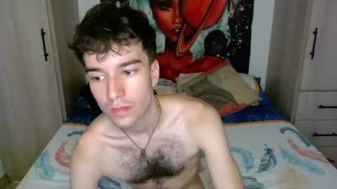 Snapshot of adrien_polo chatting on July 23, 12:24 am adrien_polo online show from July 23, 12:24 am
