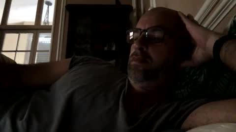 adrienfromparis online show from December 18, 8:09 am