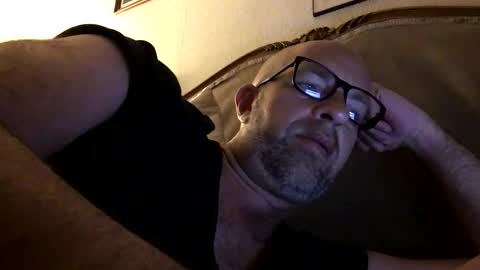 adrienfromparis online show from April 14, 9:32 pm