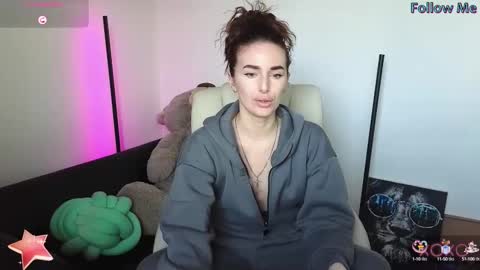 Adriana online show from February 11, 6:19 am