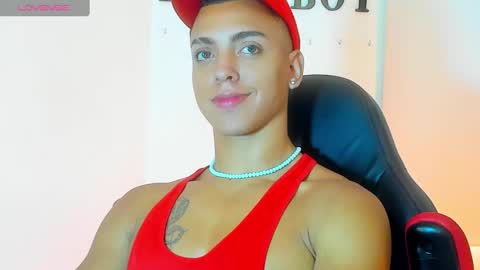 Adrian Lopez online show from December 10, 5:33 pm