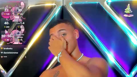 Adrian Lopez online show from December 11, 10:49 pm