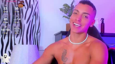 Adrian Lopez online show from December 30, 11:06 pm