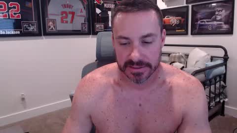 adventrs_fun online show from April 21, 8:01 pm