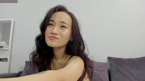 Snapshot of ae_nie chatting on December 22, 4:28 am Aenie online show from December 22, 4:28 am